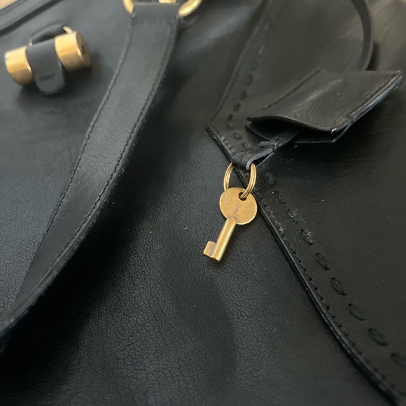 Saint Laurent leather tote - Picture 8 of 11